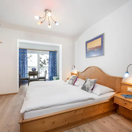 Mia - Non-serviced *